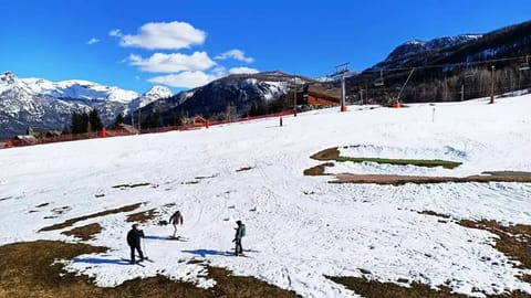 Snow and ski sports