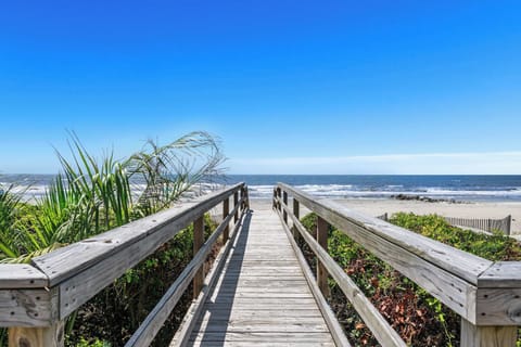 Welcome to your Folly Beach escape! 