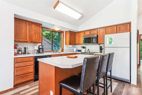 Kitchen at Sandcastle Spirit