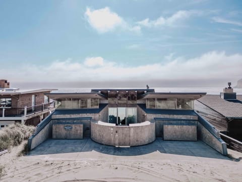 Oceanfront Oasis-133