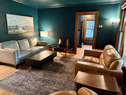 Living Room. Seating for 8. More chairs can be brought in from DR