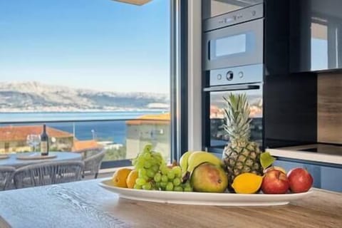 6e52d019-334c-45bb-90f4-ea6b81756f2f