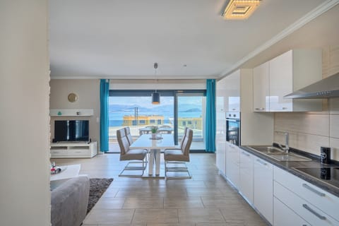 0464ecbe-9c26-4470-b8c6-49e56c1beea9