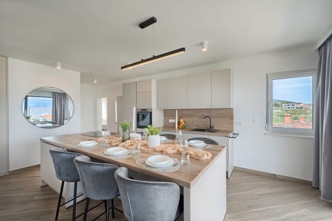 405f42fb-544f-47d8-901d-86ce07f12e87