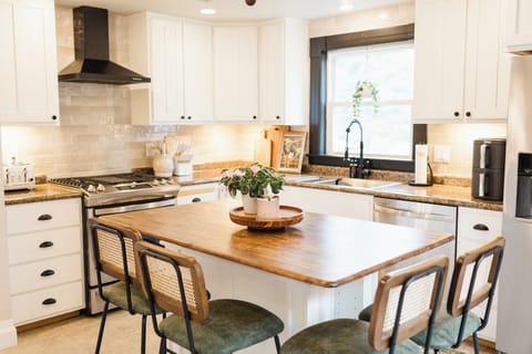 A warm and welcoming kitchen where modern design meets cozy charm. Perfect for gathering, cooking, and making memories—your home away from home. Anything you need is in this kitchen, this is a Chefs delight!