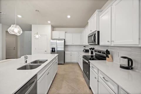 15960SandyCliffsDrive(8)