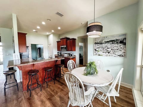 0107f01d-8b76-4c3d-b109-f95310d51821