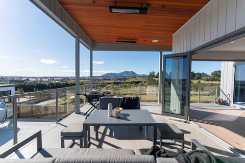 First floor - Entertaining area