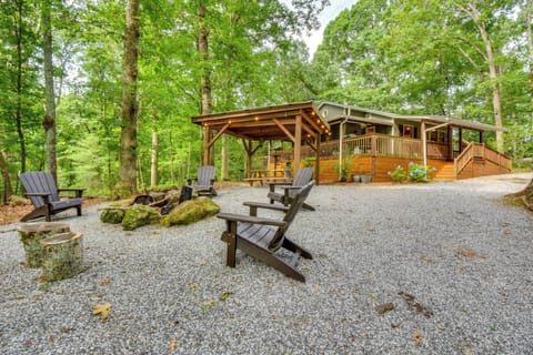 Clarkesville Vacation Rental | 2BR | 2BA | Step-Free Access | 1,400 Sq Ft
