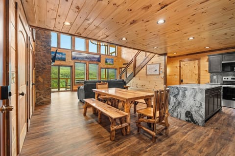 9ff873a3-5564-4c65-870f-12a2a3288301