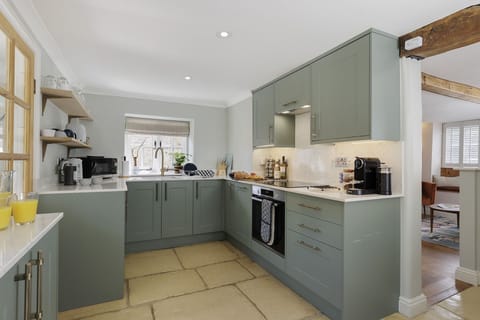 The Roost Kitchen - StayCotswold