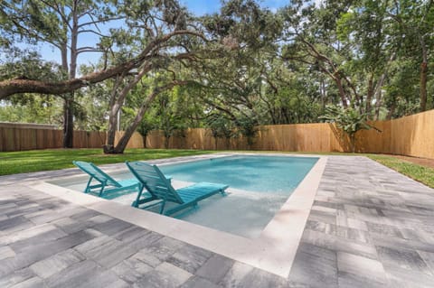 Private pool with tanning deck!
