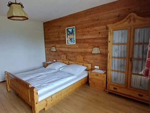 Double room with balcony - Mittenwalder Hof Bed and Breakfast in Spittal an der Drau
