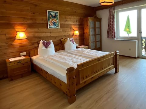Double room with balcony - Mittenwalder Hof Bed and Breakfast in Spittal an der Drau