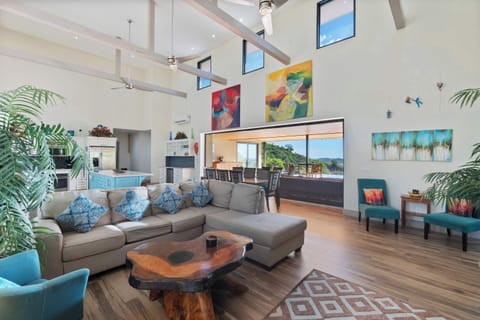 Ocean view from your couch, yes, please!