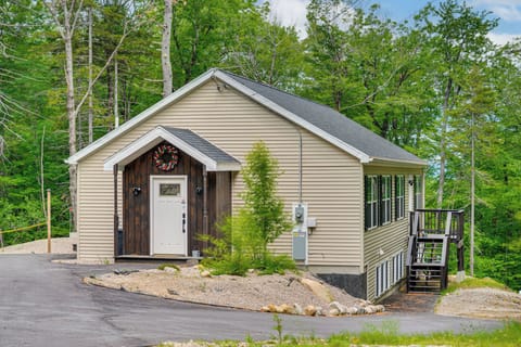 Conway Vacation Rental | 3BR | 2BA | 1,550 Sq Ft | 1 Step to Enter