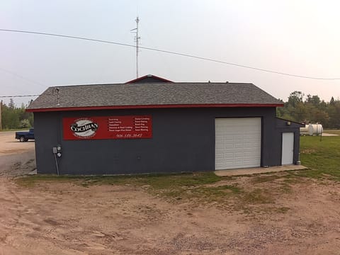 Grand Marais, Michigan
N13686 State Hwy M77