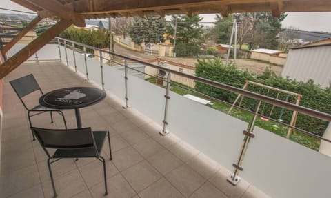 Ecdfe2b9 ad2b 4ddc 95c2 6e8ce4184992