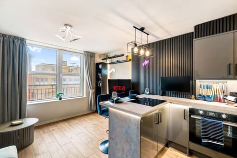 Kitchen/ Living area