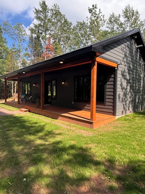 Side view of Front porch 