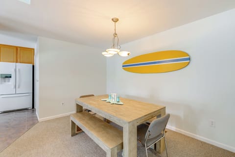 Dining Area | Dishware/Flatware