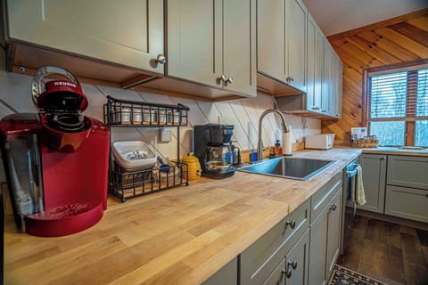 K-cup and drip coffee makers