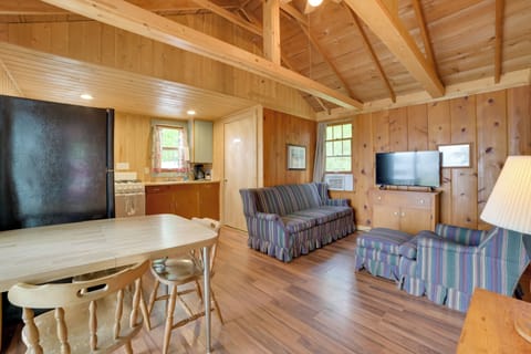 Living Room | Smart TV | Free WiFi | Central Heating