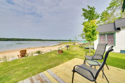 Cedarville Vacation Rental | 2BR | 1BA | 3 Steps to Enter | 500 Sq Ft