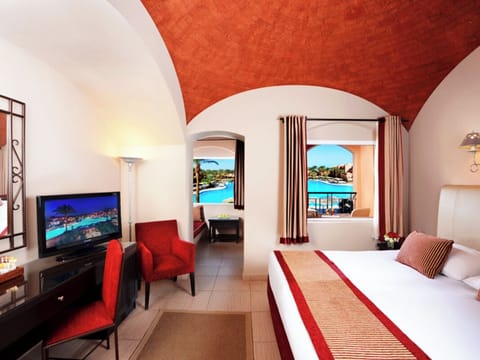Wake up to sparkling water views from your airy suite.