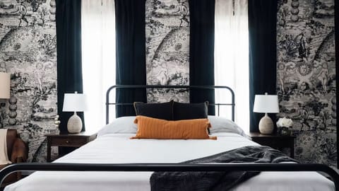 Comfortable Unit with King size bed