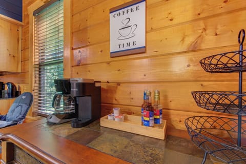 Goldilocks and The Three Bears' fully-equipped kitchen