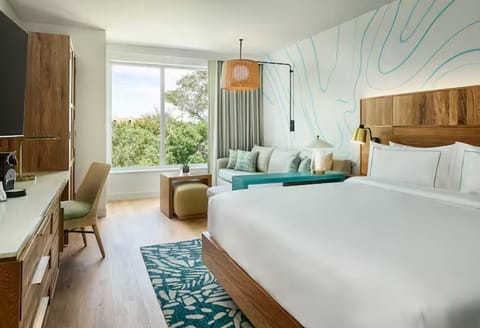 Comfortable Unit with King size bed