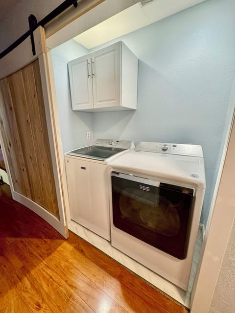 Washer / Dryer - Laundry Detergent and Dryer Sheets Provided