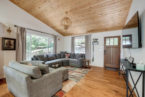 Twain Harte Vacation Rental | 3BR | 2BA | 1,068 Sq Ft | 1 Step Required