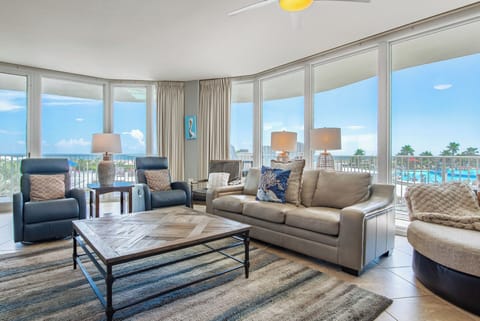 Caribe Resort D315 Living Room