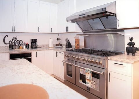 847e54e3-8004-40eb-88cd-cf307c6c7d95