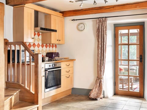 Furniture, Interior Design, Flooring, Floor, Wood, Wood Flooring, Room, Lighting, Brown, Home