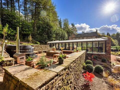 Deck, Shade, Hardwood, Outdoor Furniture, Balcony, Plank, Eco Hotel, Swimming Pool, Wood Flooring, Resort