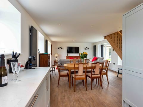 Deck, Shade, Hardwood, Outdoor Furniture, Balcony, Plank, Eco Hotel, Swimming Pool, Wood Flooring, Resort