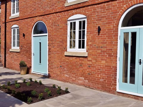 Deck, Shade, Hardwood, Outdoor Furniture, Balcony, Plank, Eco Hotel, Swimming Pool, Wood Flooring, Resort