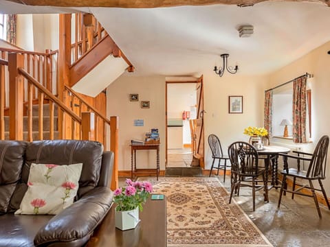 Deck, Shade, Hardwood, Outdoor Furniture, Balcony, Plank, Eco Hotel, Swimming Pool, Wood Flooring, Resort