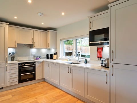 Deck, Shade, Hardwood, Outdoor Furniture, Balcony, Plank, Eco Hotel, Swimming Pool, Wood Flooring, Resort