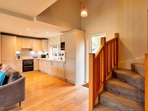 Deck, Shade, Hardwood, Outdoor Furniture, Balcony, Plank, Eco Hotel, Swimming Pool, Wood Flooring, Resort