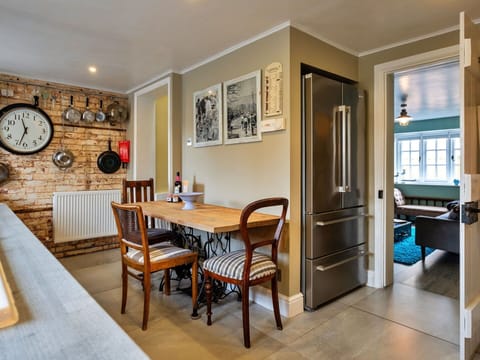 Apartment, Mountain Range, Valley, Alps, Hotel, Mountain Village