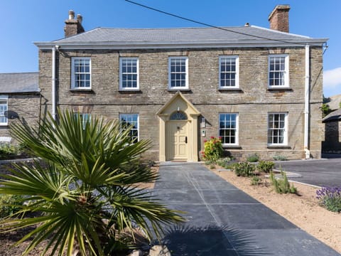 Apartment, Balcony, Shade, Marina, Hotel, Dock
