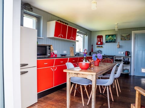 Apartment, Mountain Range, Valley, Alps, Hotel, Mountain Village