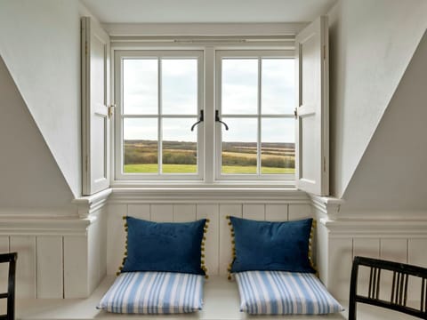 Apartment, Mountain Range, Valley, Alps, Hotel, Mountain Village