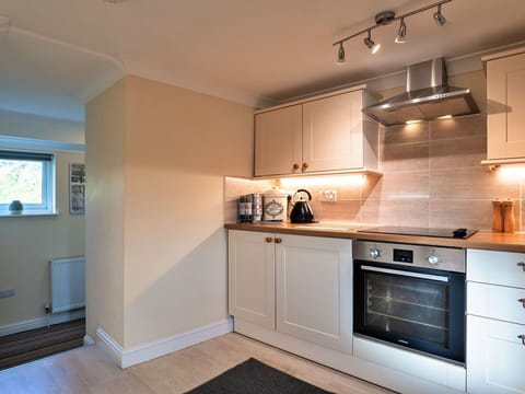 Apartment, Mountain Range, Valley, Alps, Hotel, Mountain Village