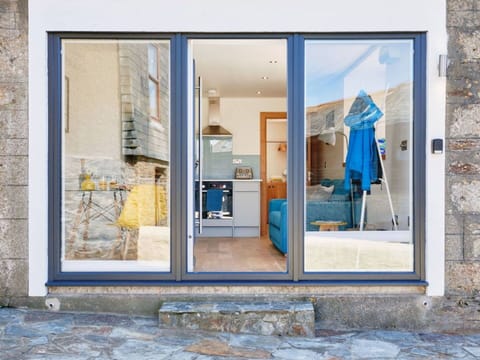 Apartment, Mountain Range, Valley, Alps, Hotel, Mountain Village