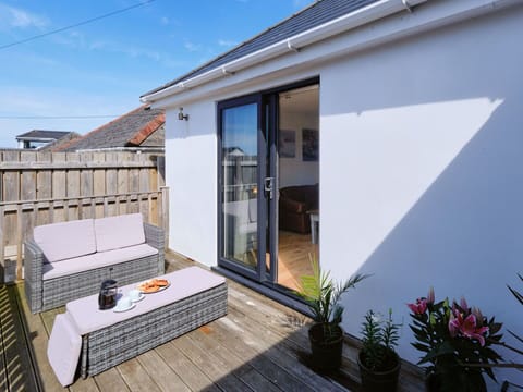 Apartment, Mountain Range, Valley, Alps, Hotel, Mountain Village